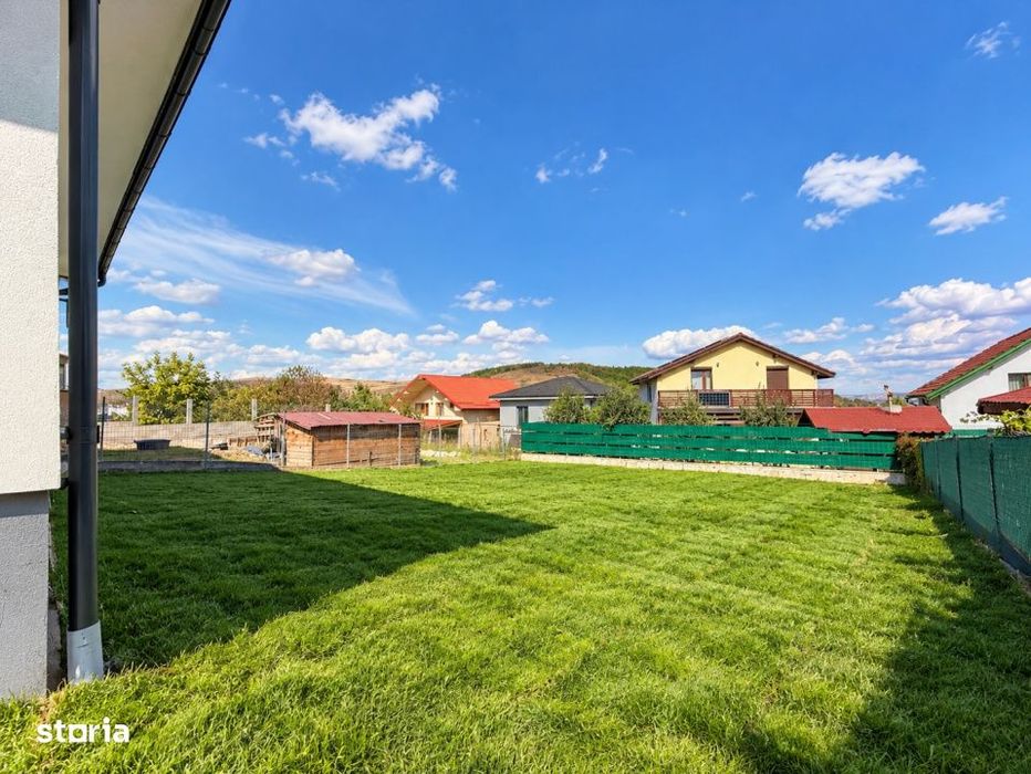 Casa Pe un Nivel - SU 90MP I Teren 490MP - la Intrare in Campenesti