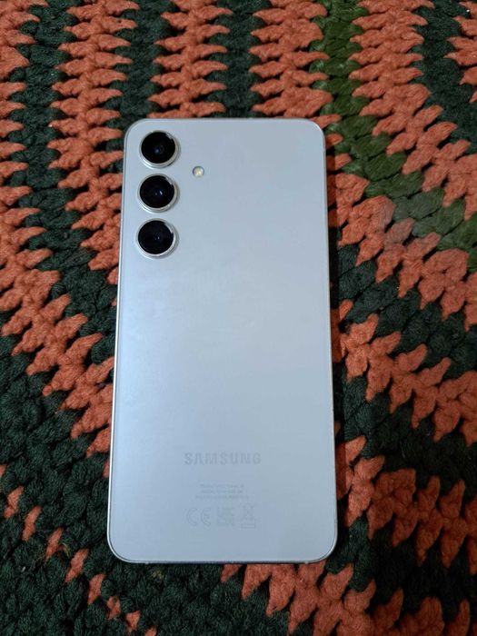 Samsung Galaxy S24 impecabil