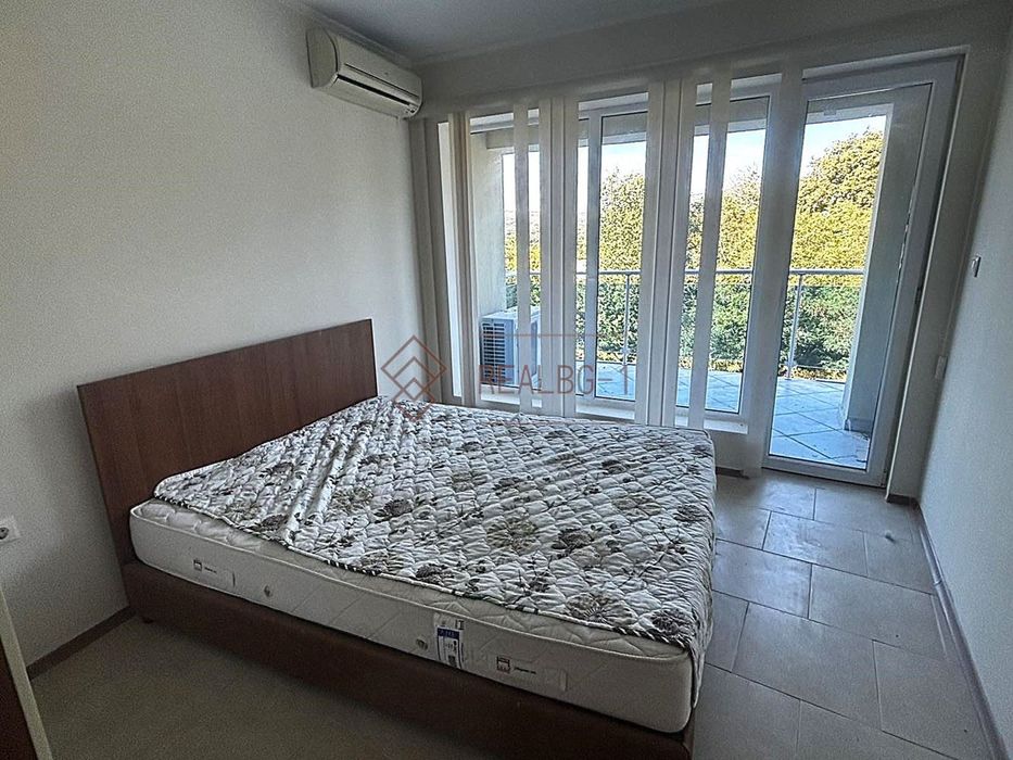 Продава се Двустаен апартамент в Обзор - 63 кв.м за 822 €/кв.м - Снимка #2