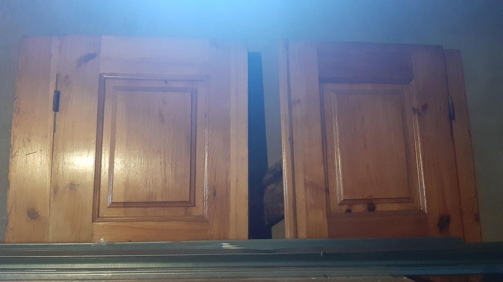 Продам деревянный дверь