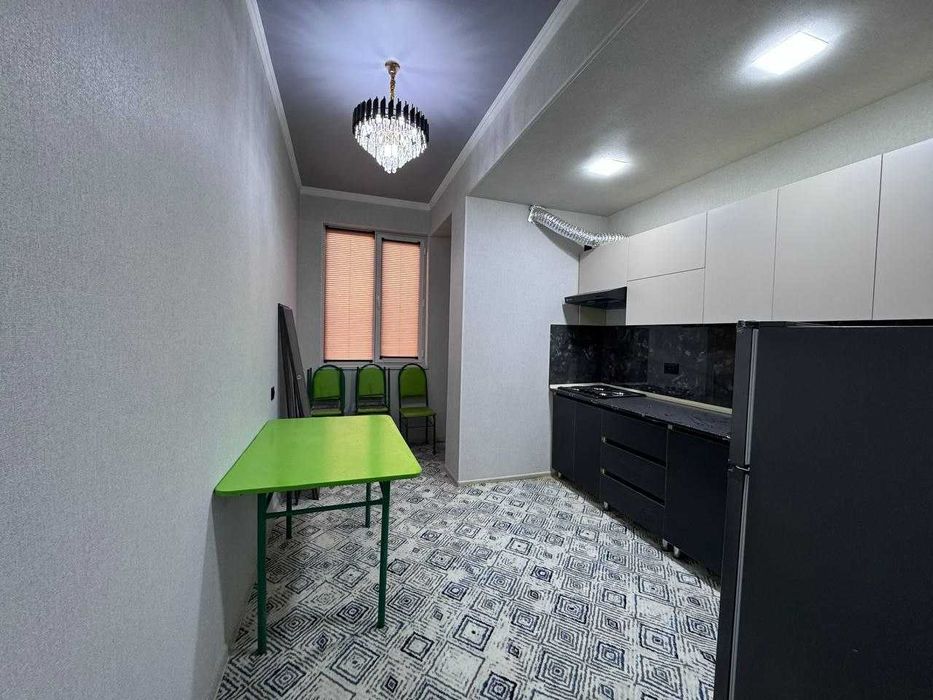 2 хоналик квартира 4 кават кирпичный дом, 5 микр, софмед