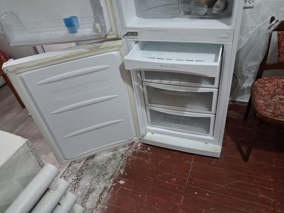 Холодильник самсунг