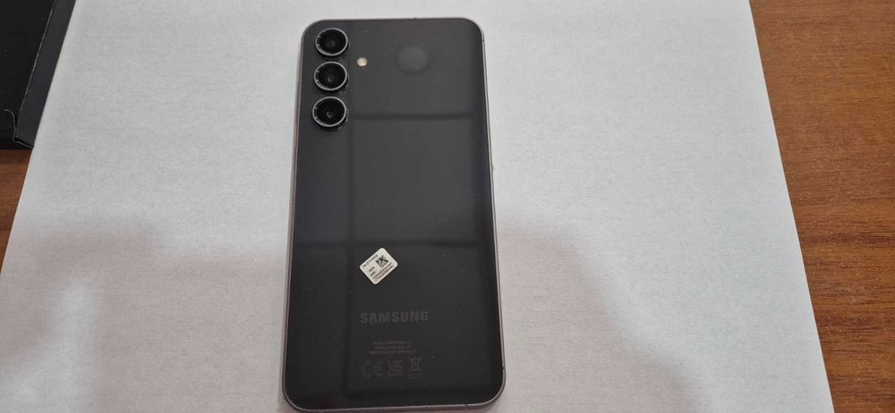 Samsung S23 FE в отлично състояние