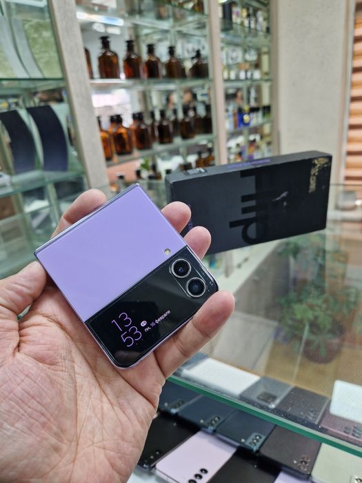 Samsung Z Flip4 8/256