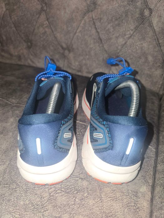 Brooks Ghost 14 42.5 нови