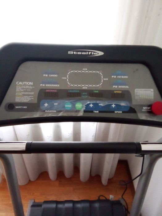 Беговая дорожка спортивная