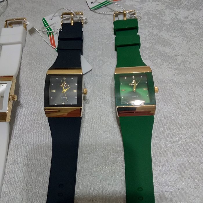 Original Galaxy soatlari sikidkada