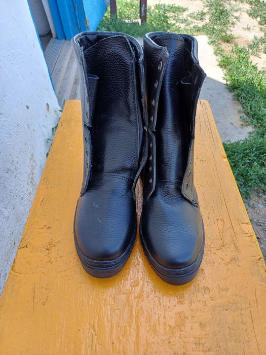 Продам женские летние берцы