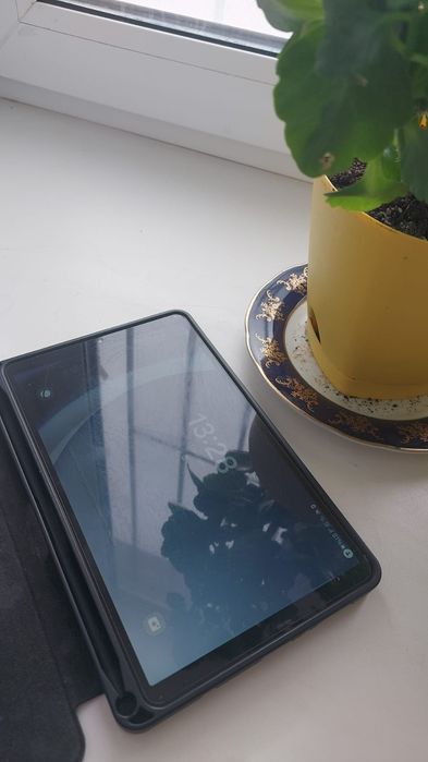 Срочно продам планшет Самсунг Таб А-9