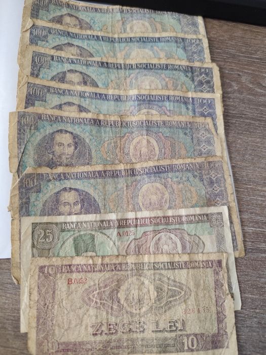 Bancnote si monede vechi