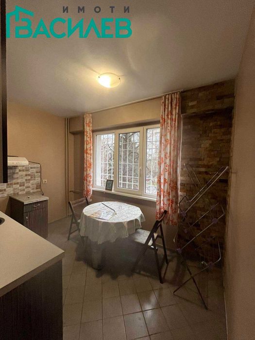 Дава се под наем Едностаен апартамент в София, Център - 43 кв.м за 300 € - Снимка #1