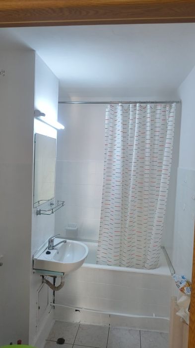 Închiriez apartament 3 camere — fotografia 3