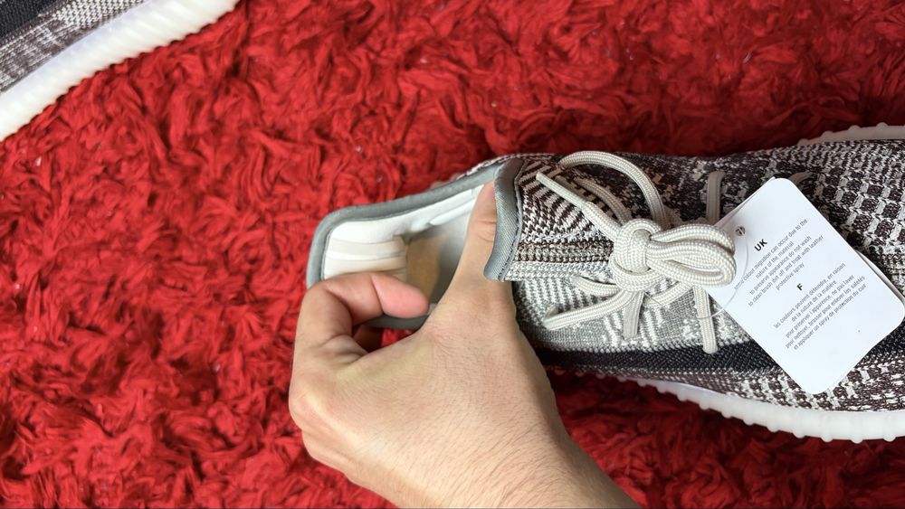 Adidasi Yeezy 350 Gri Noi