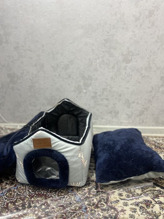 Мушук  ва кучуклар учун ўйча сотилади