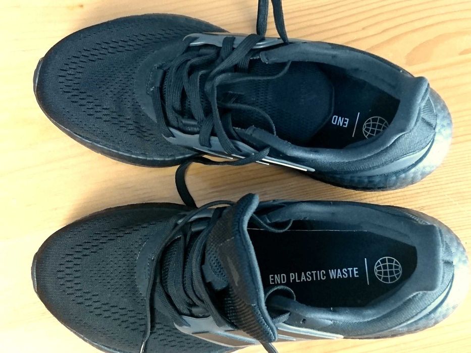 Мъжки Черни Маратонки за Бягане Adidas Pureboost 22