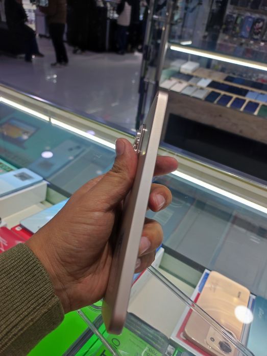 Honor 400 8/256gb срочно