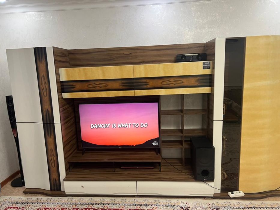 Шкаф под телевизор