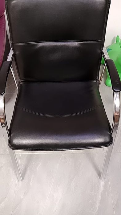 Продам стулья для офиса