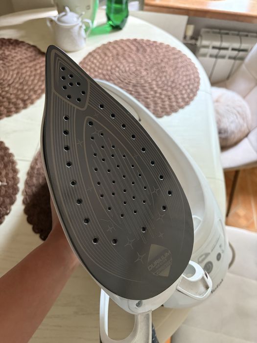 Утюг с отпаривателем Tefal