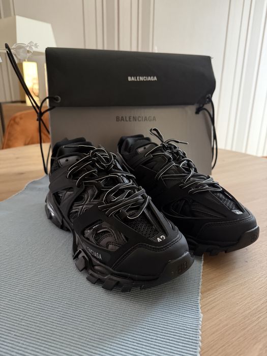 Balenciaga Track 42