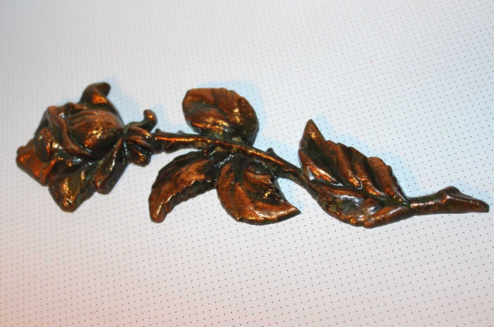 Роза из металла для декора