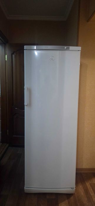 Морозильник Indesit No Frost