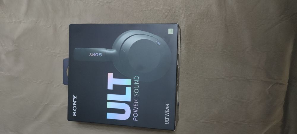 Чисто нови запечатани слушалки