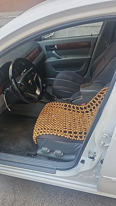 Chevrolet lasetti sotiladi