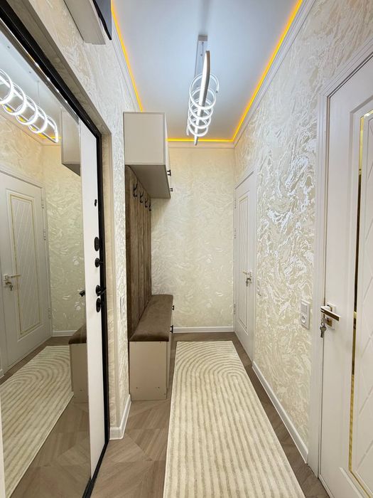 Чиланзар-8 кв 1-2/4/4.30м2 Срочно Продам квартиру срочно