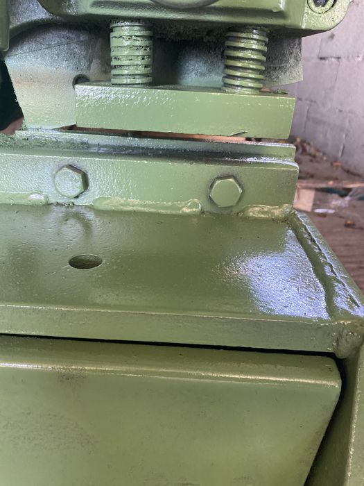 Peddinghaus 210/13 Foarfecă din oțel perforat și taiat profile