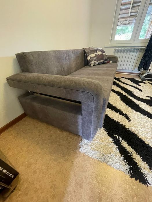 Диван продам б/у