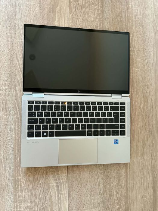HP Elitebook 1040 x360 G8