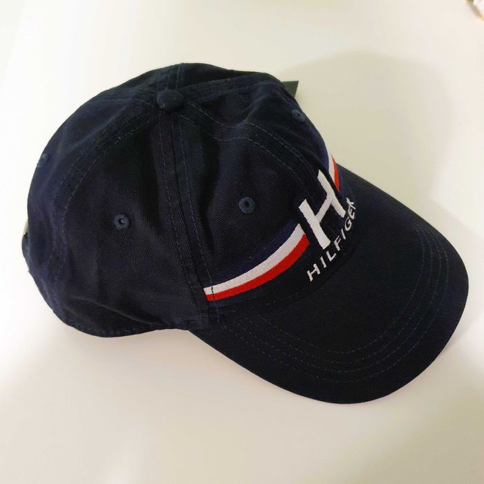 Унисекс шапка с козирка Tommy Hilfiger