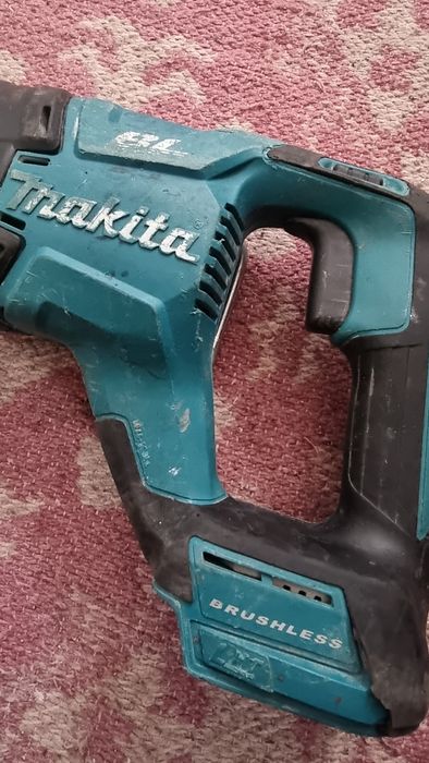 Fierastrau sabie Makita  DJR 187