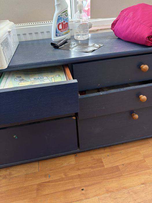 Dulap din lemn de calitate