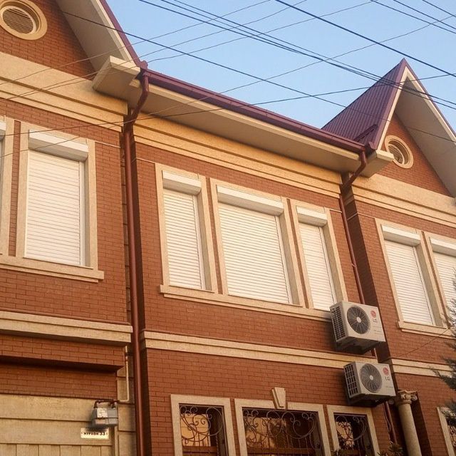 Пластиковые окна и двери ролетные ворота