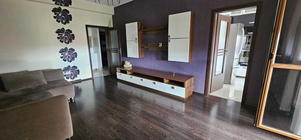 Închiriez apartament în Cartierul Latin
