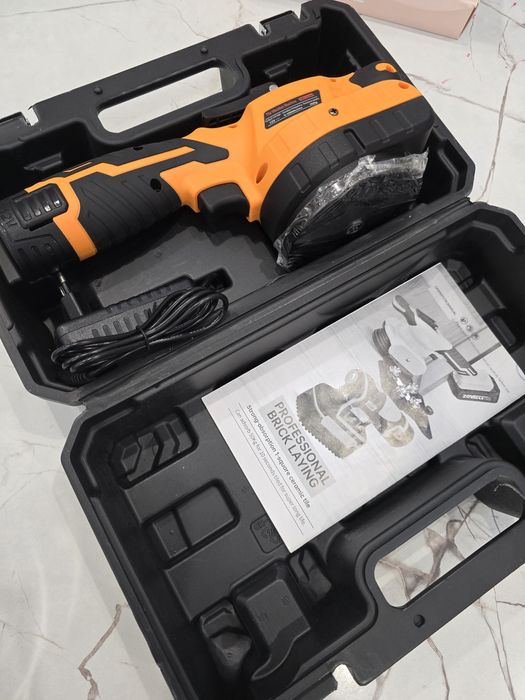 Вибро машинка новая для плитки