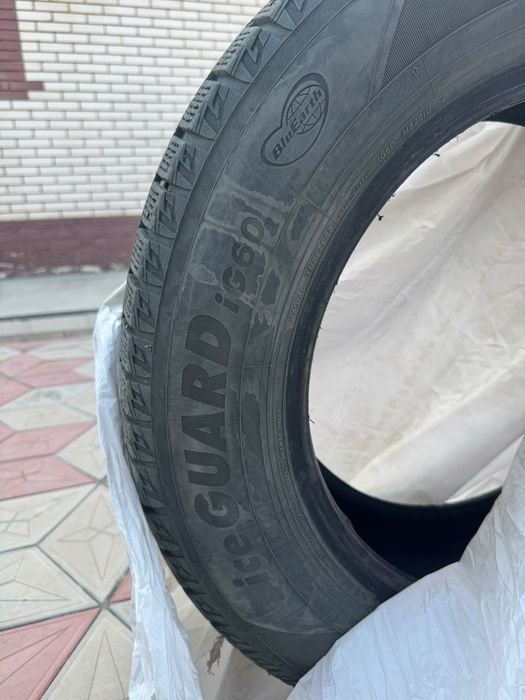 Комплект зимних шин 225/65/17