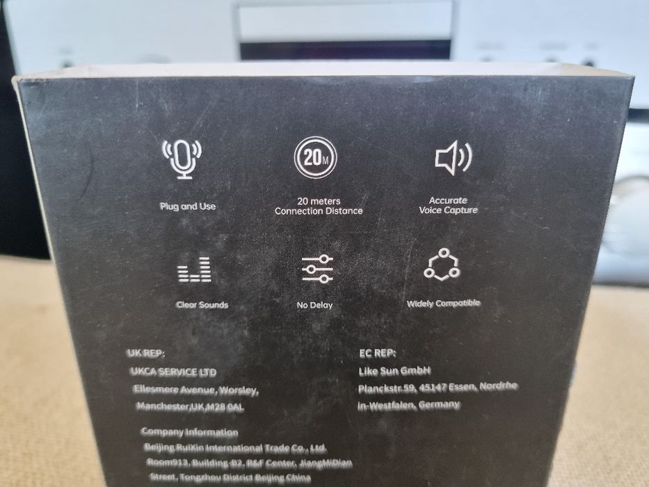 Lavaliera Lizard. Noua.