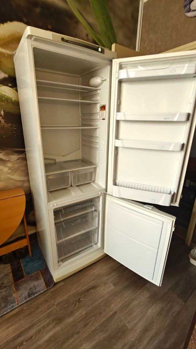 Холодильник Indesit SB185.027 белый