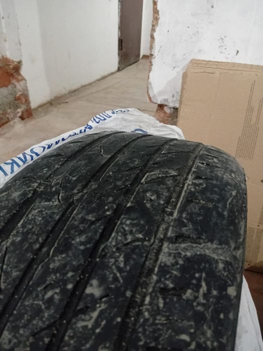 Продам шины  205/55R16