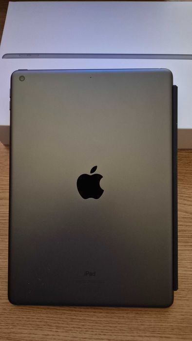 Ipad 8 Gen 32GB Wi-Fi Space Gray + Husă originală Apple | Stare impecabilă