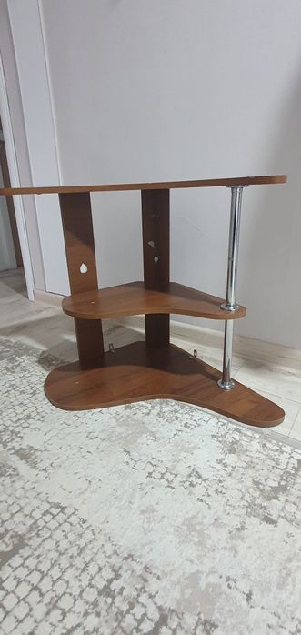 Уголок настенный