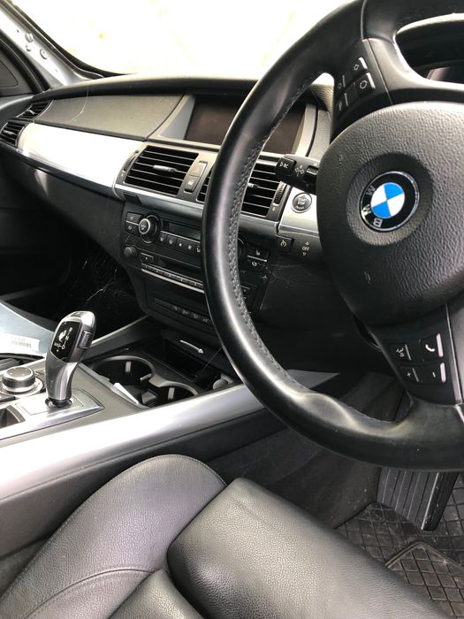 BMW x5 E70 М пакет фейслифт на части десен волан