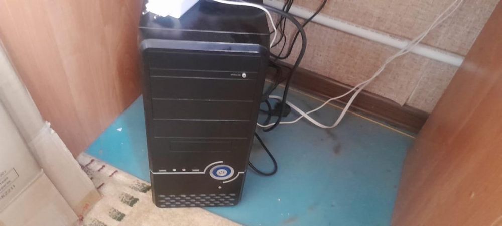 Продам комп старый за вкуснуб цену