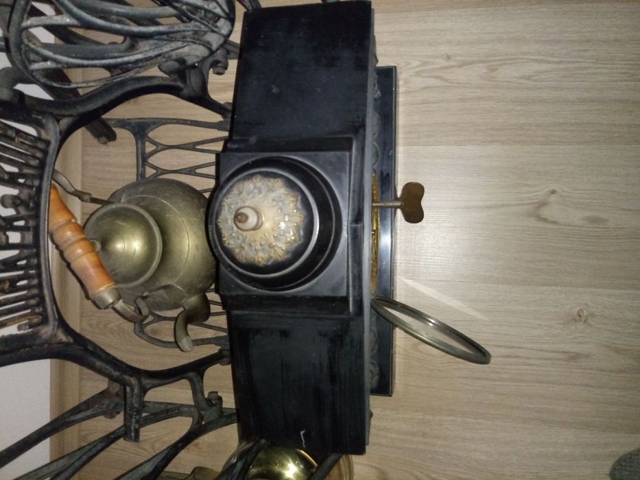 Ретро часовник Америка