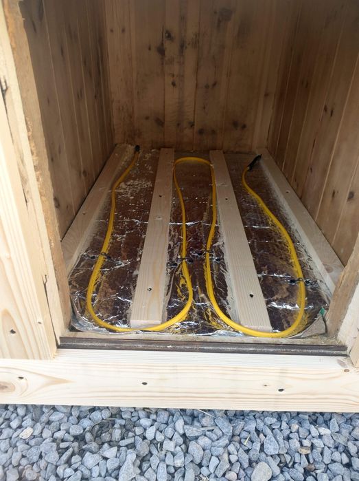 Cusca caini cu izolatie +incalzire