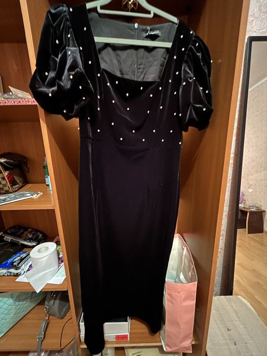 Продам новая платья