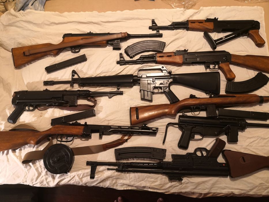 Пистолет, пистолети, револвер, пушка, автомат. Не стрелящи с нищо